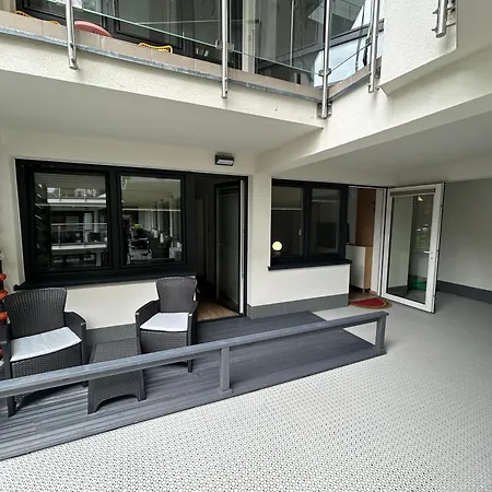 Premium Holidays Caloroczne Apartamenty Przy Plazy 罗威